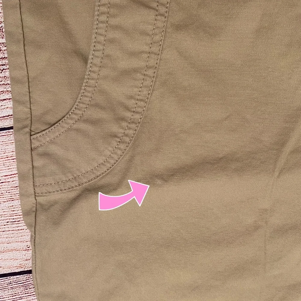 Dockers Khaki Mid Rise Curvy Capris - Picture 5 of 10